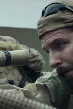 Sunglasses Bradley Cooper in American Sniper (2014)