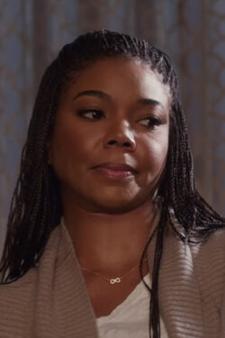 Pendant necklace Gabrielle Union in Almost Christmas (2016)