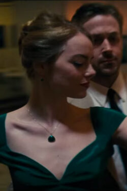 Green stone pendant necklace Emma Stone in La La Land (2016)
