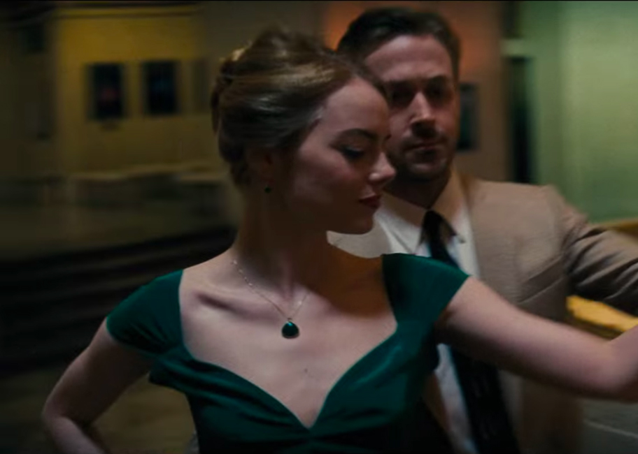 Green stone pendant necklace Emma Stone in La La Land (2016)