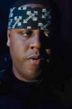 Black bandana Biggie Smalls in All Eyez on Me (2017)