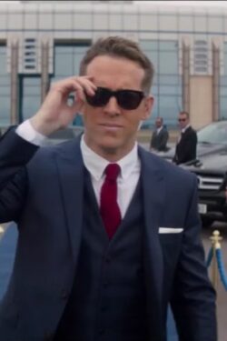Sunglasses Ryan Reynolds in The Hitman's Bodyguard (2017)