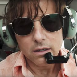 Aviator sunglasses Tom Cruise in American Made (2017)