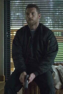 Bomber jacket Sam Worthington in The Hunter's Prayer (2017)