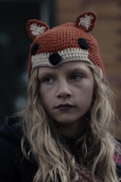 Knitted fox hat Carlotta von Falkenhayn in Dark