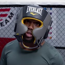 Everlast headgear Kevin Hart in Night School (2018)