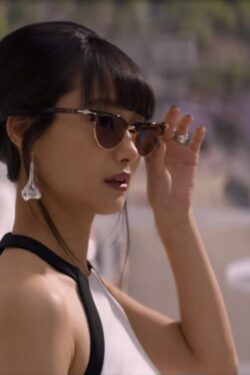 Sunglasses Shioli Kutsuna in Murder Mystery