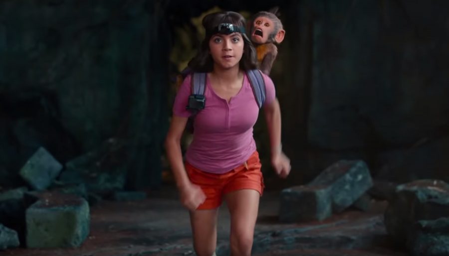 Pink henley shirt Isabela Moner in Dora and the Lost City of Gold