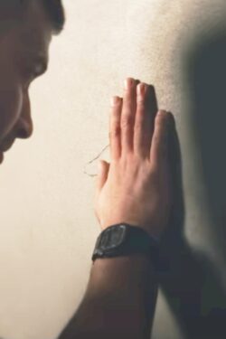 Wrist Watch Jonathan Rosenthal in The Abandon