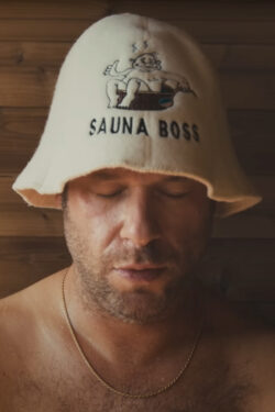 Sauna Boss hat Seth Rogen in Good Fortune